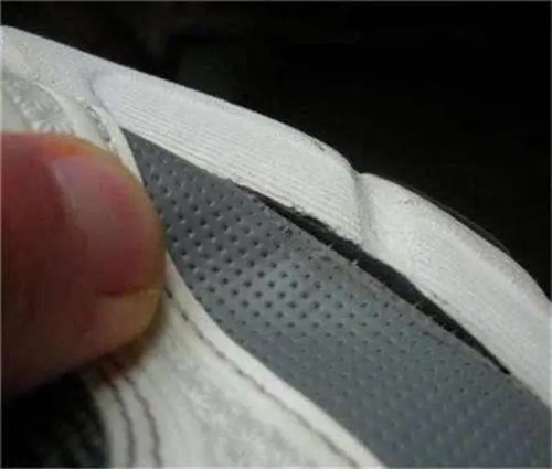 鞋子脫膠怎么辦