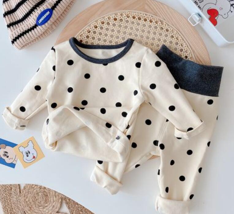 新生嬰兒衣服怎么買