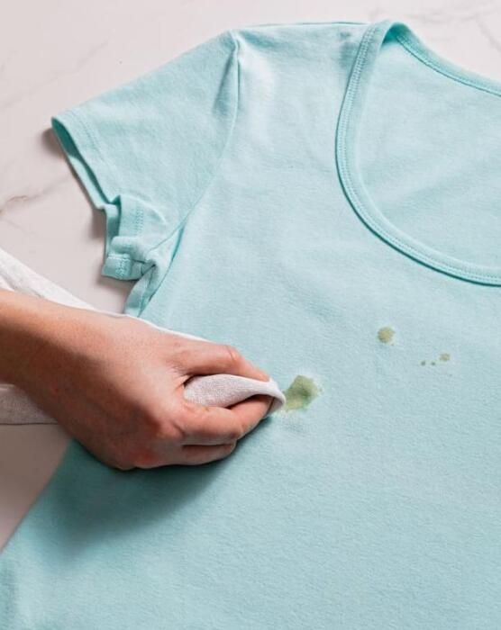 衣服上的油漬怎么洗,去油漬的方法