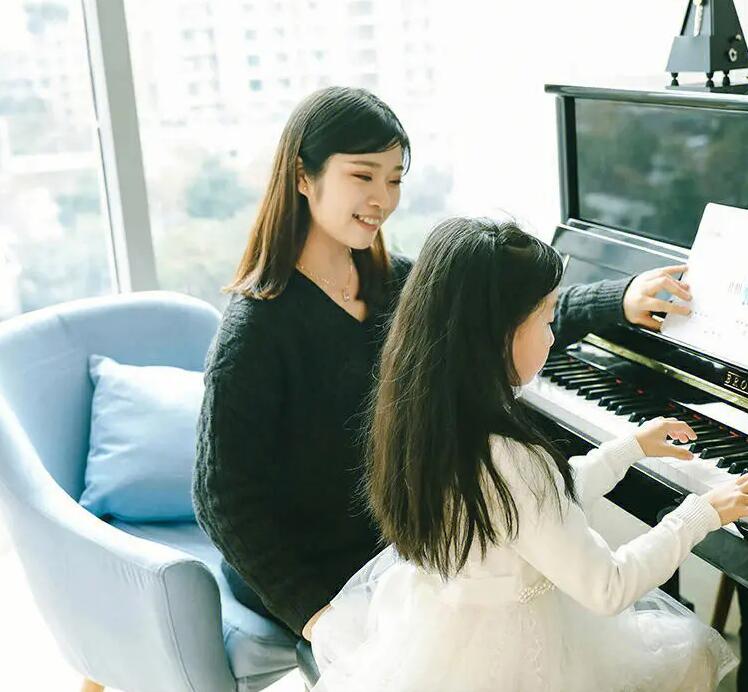 打算讓孩子學(xué)鋼琴讓他讀什么學(xué)校好
