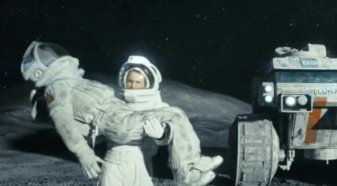 一部低片酬電影推薦《月球》