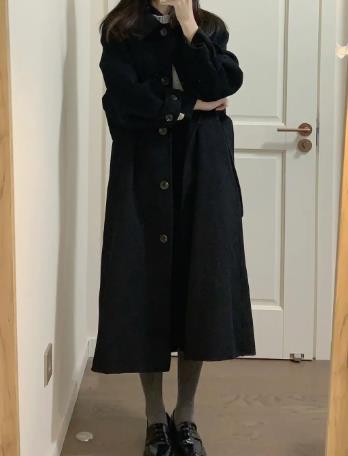 黑色外套搭什么褲子 黑色外套搭什么褲子