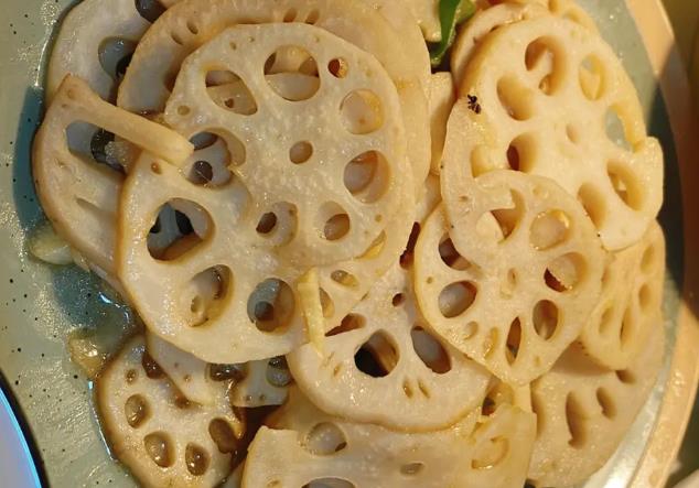 藕片怎么炒好吃又簡單