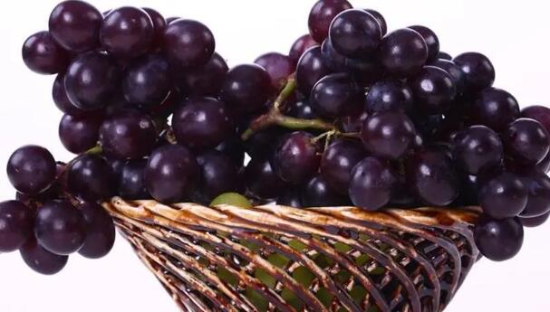 吃葡萄有什么功效和作用 吃葡萄有什么功效和作用