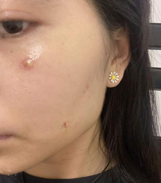 感覺妝化濃了怎么快速變淡