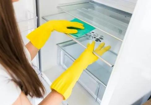 冰箱異味怎么去除