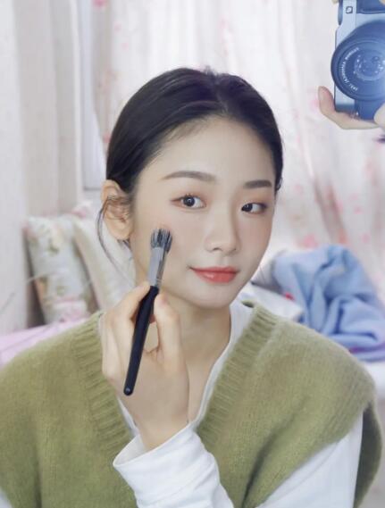 化妝會讓皮膚變黑嗎?