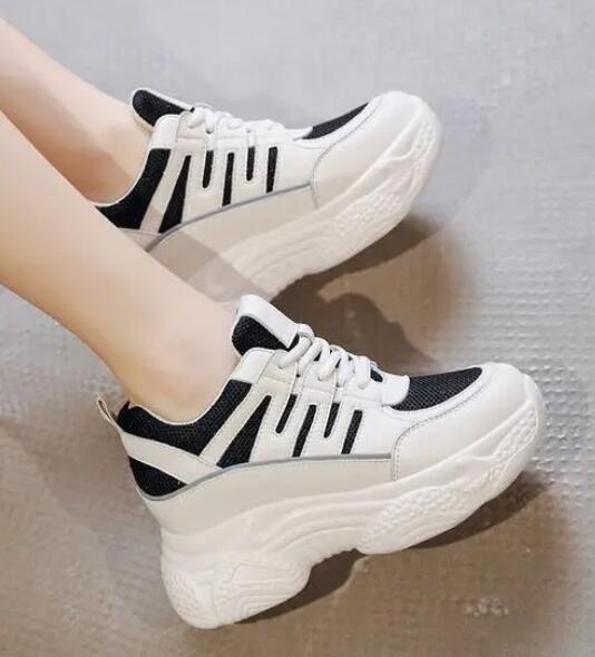 如何選擇透氣性好的鞋子？