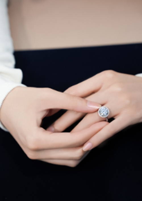 年末將至的珠寶文案怎么寫 年末將至的珠寶文案怎么寫