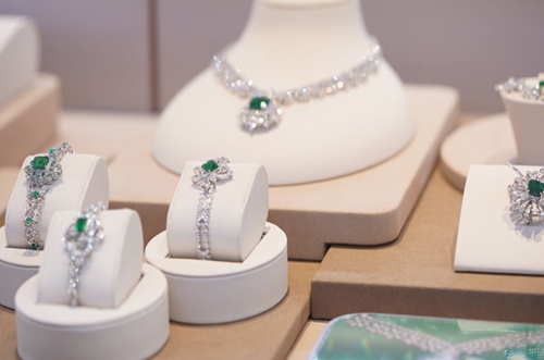 賣珠寶飾品唯美的文案