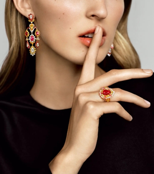 關于買珠寶訂婚的文案