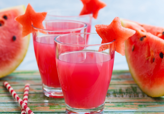 暢享夏日冰爽：最佳清涼飲料推薦