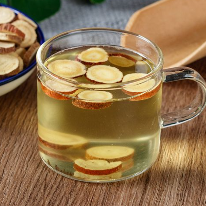 甘草泡水，好喝又養(yǎng)生？來聊聊它的益處與注意點(diǎn)