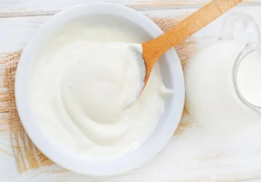 晚上喝酸奶有什么好處和壞處