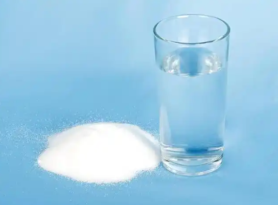 早上空腹喝淡鹽水有什么好處 早上空腹喝淡鹽水有什么好處