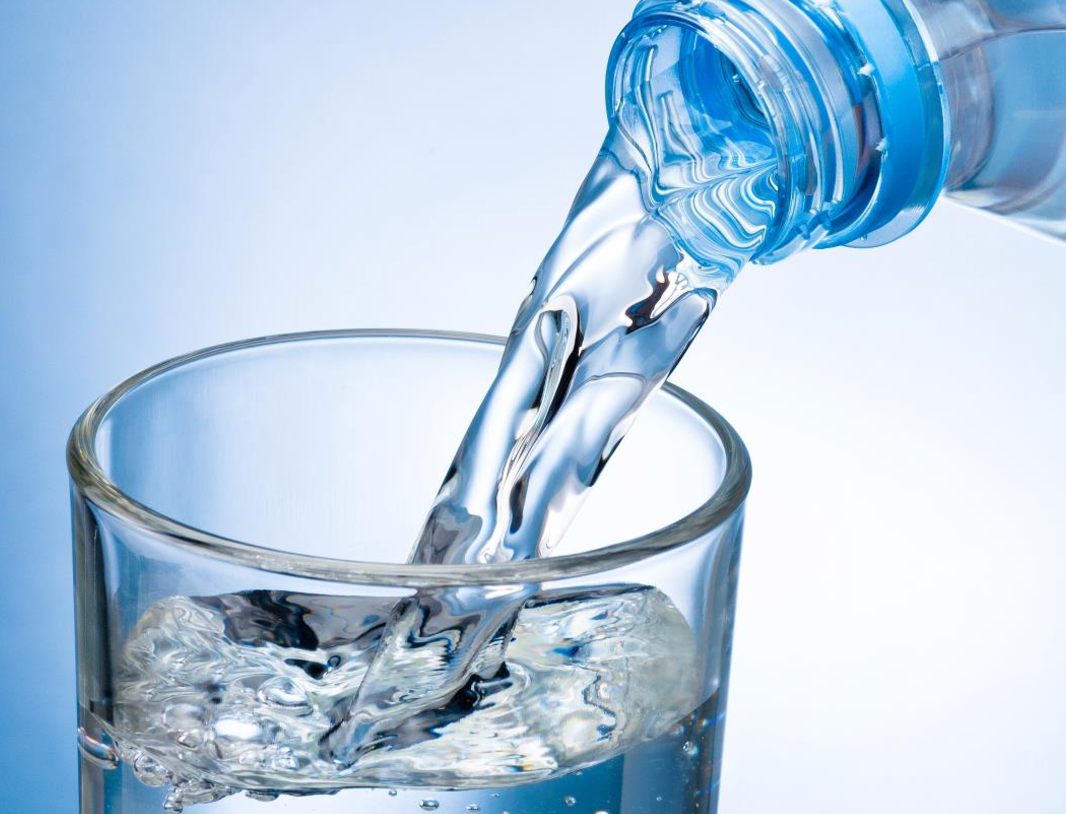 喝堿性水有什么好處和壞處