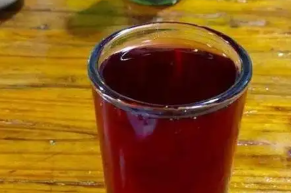 喝楊梅酒對身體有什么好處和壞處 喝楊梅酒對身體有什么好處和壞處