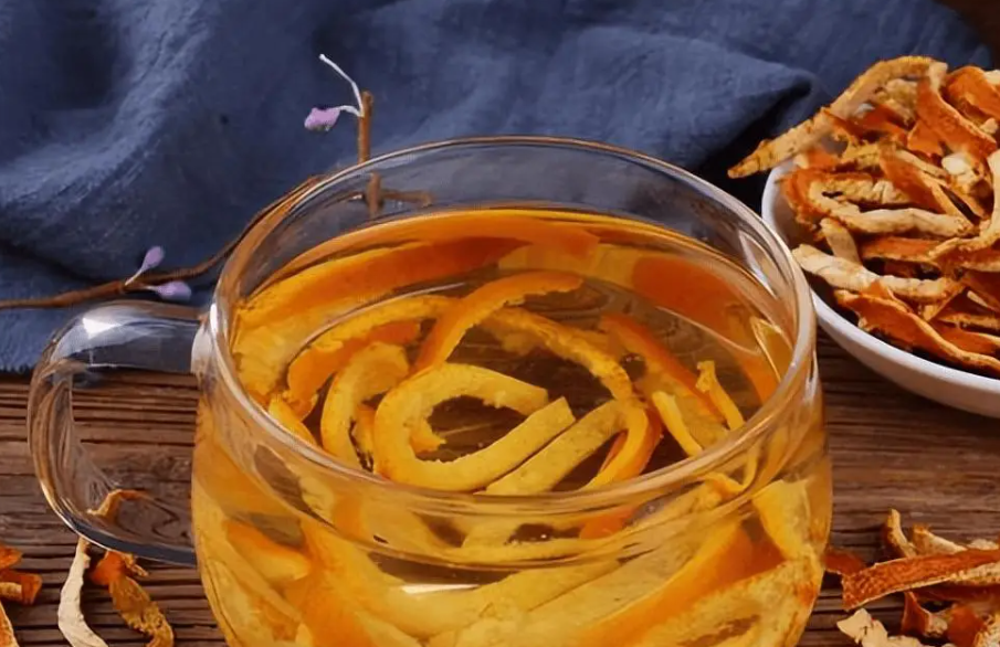 鮮桔子皮泡水喝有什么好處和作用