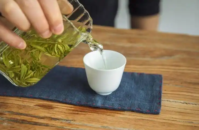 喝綠茶對身體有什么好處 喝綠茶對身體有什么好處